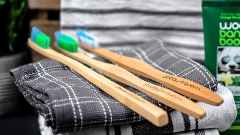 5 Reasons Why an Environmentally Friendly Toothbrush is Just Better for Your Smile