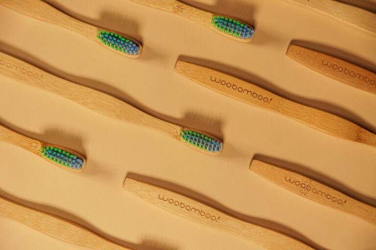 5 Reasons We Should Be Using an Eco Friendly Toothbrush-min | WooBamboo
